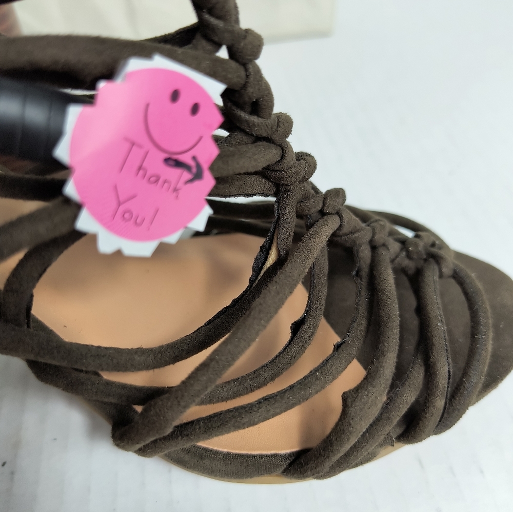 BAMBOO Stash 7 Dark Green Heel and Open-Toe Design - Picture 5 of 11